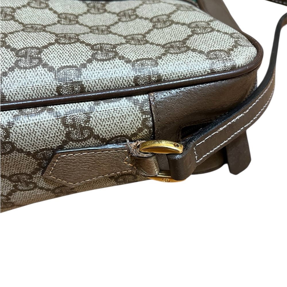 Gucci Authentic Crossbody Bag - Picture 9 of 15
